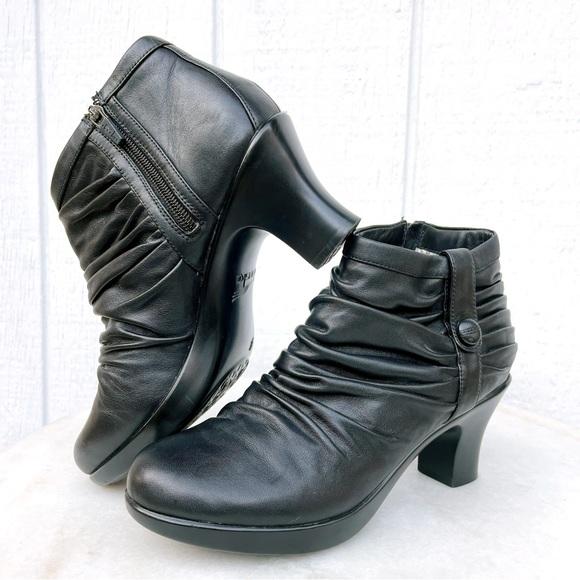 Dansko Shoes - Dansko "Buffy" Leather Slouched Black  Ankle Booties